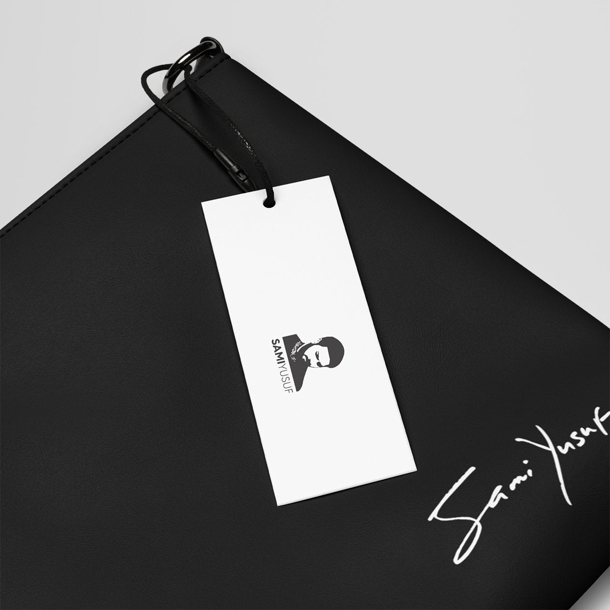 Signature Crossbody bag