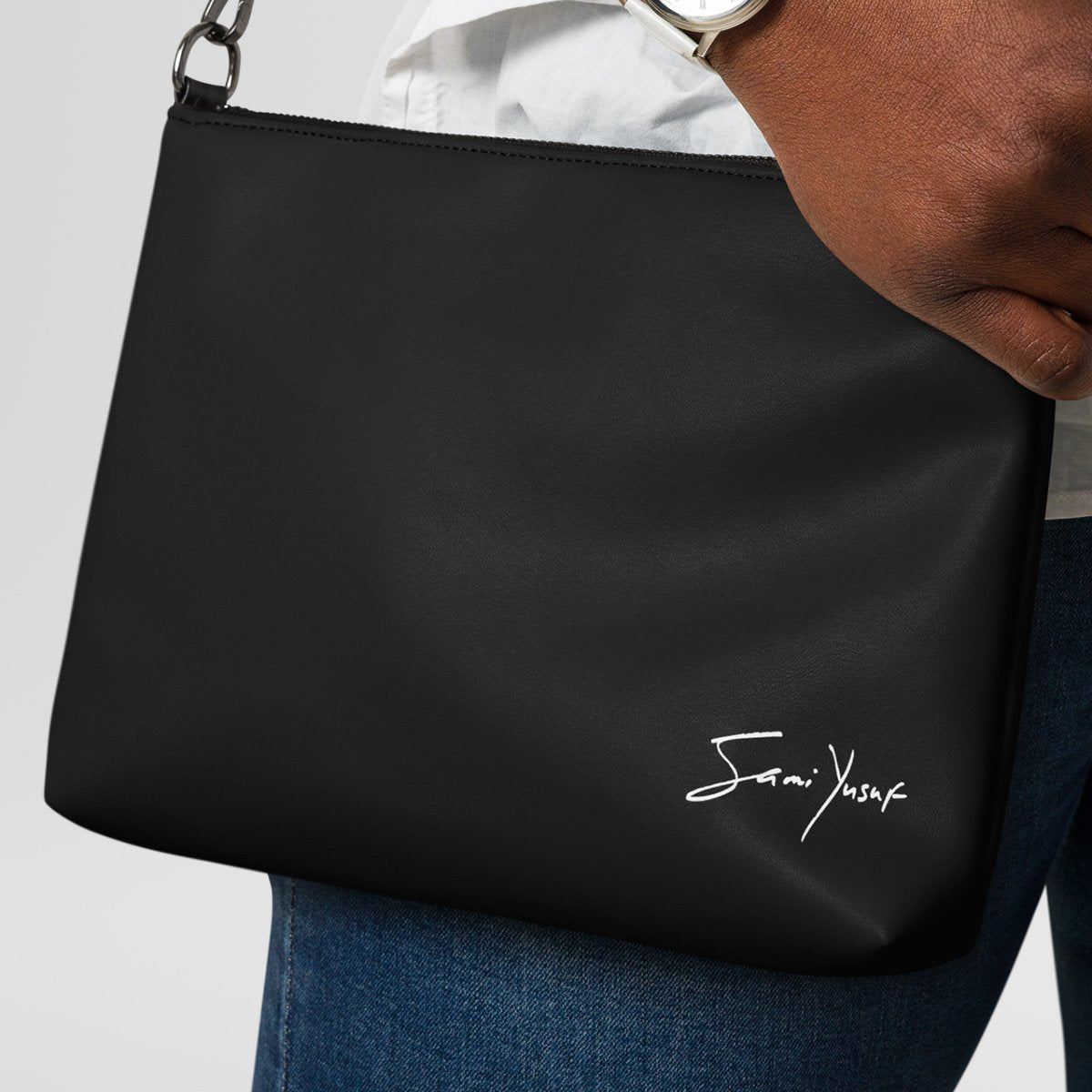 Signature Crossbody bag